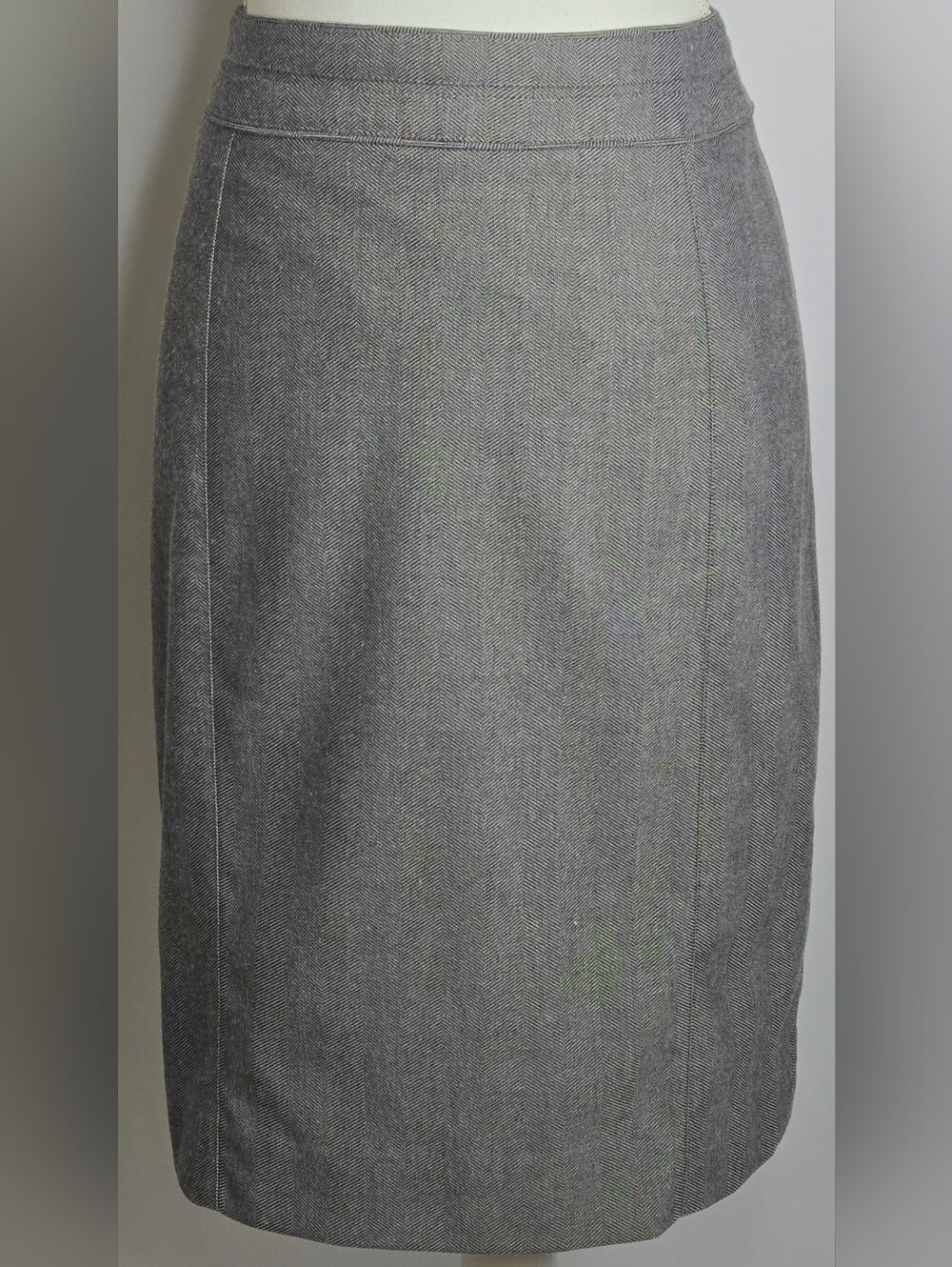 White House Black Market Gray Herringbone Professional Pencil Skirt NWOT Size 8